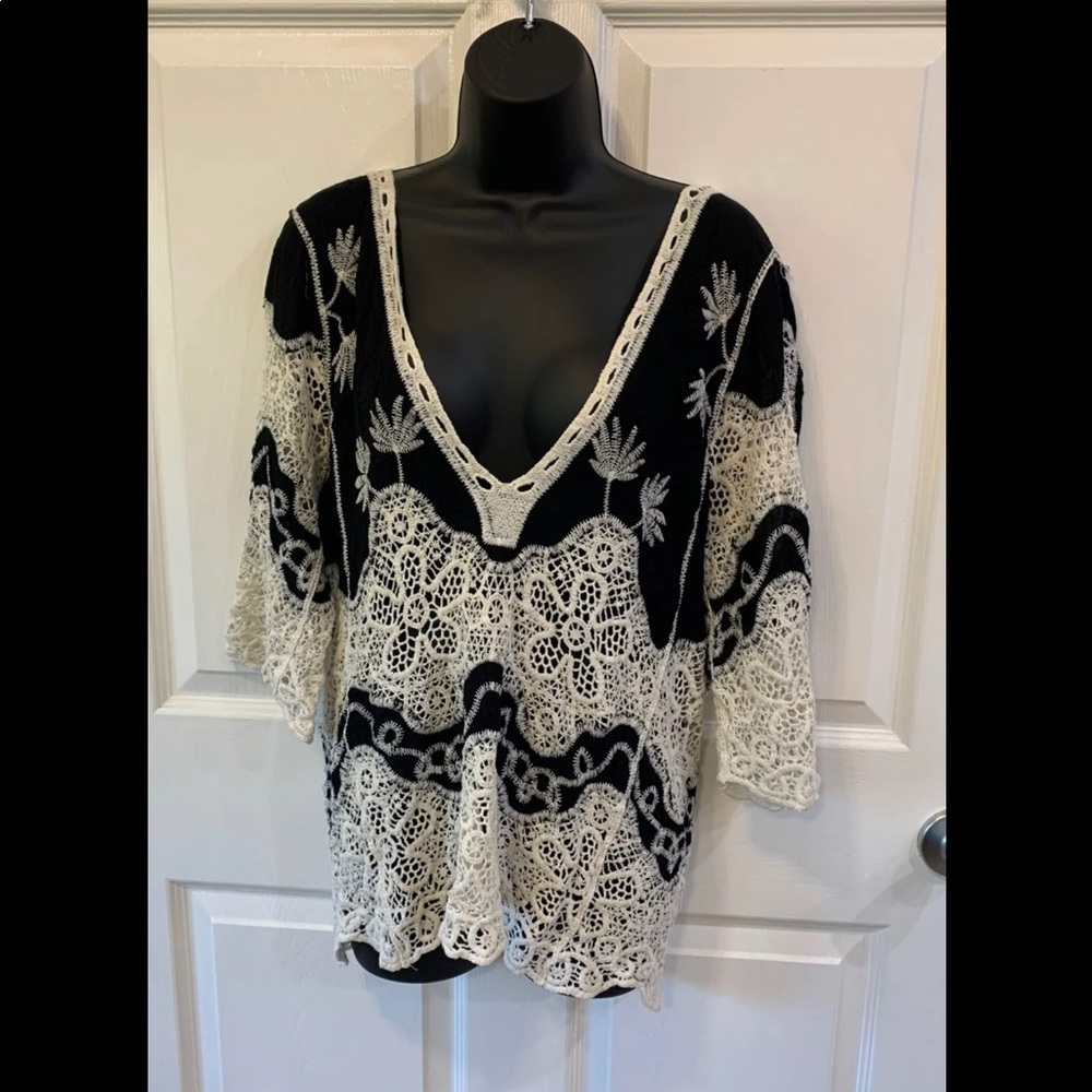 Women’s blouse